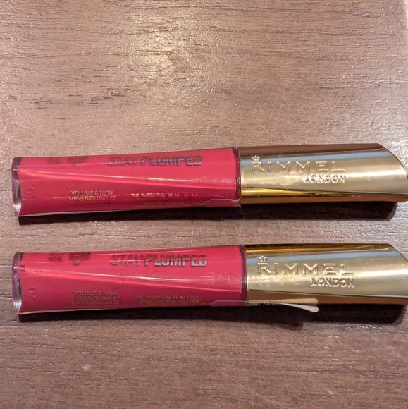 2 Rimmel London Stay Plumped 501 Raspberry Sundae Lip Gloss - Picture 1 of 6